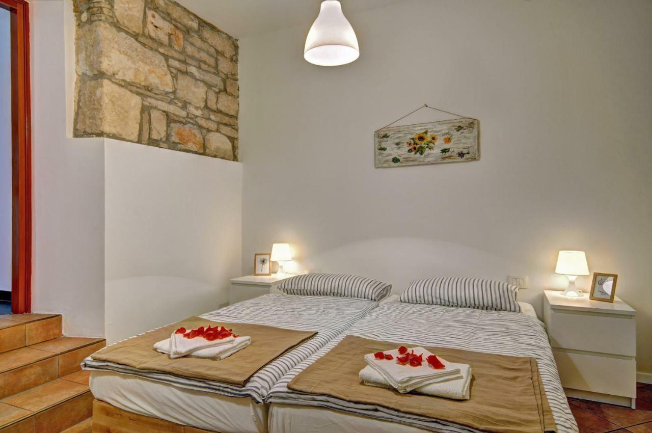 Apartman Amfiteatar Franko Pula Exterior foto